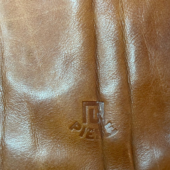 Vintage Pielle Leather Crossbody Bag with Adjustable Strap - Picture 4 of 8